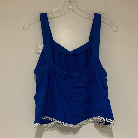 BB Dakota Sleeveless Blue Top new no tag - Picture 3 of 5